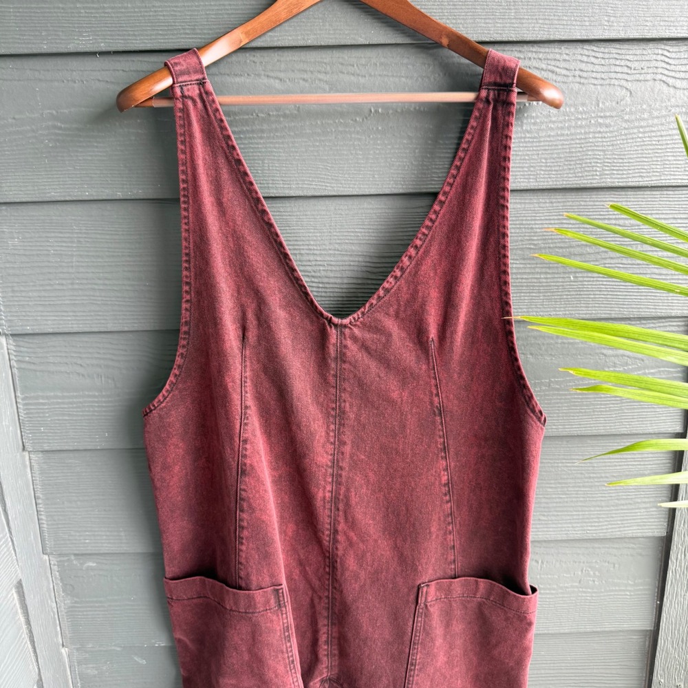 Free People We The Free Cotton Barrel Leg Overalls Jumpsuit Burgundy L - Picture 1 of 10